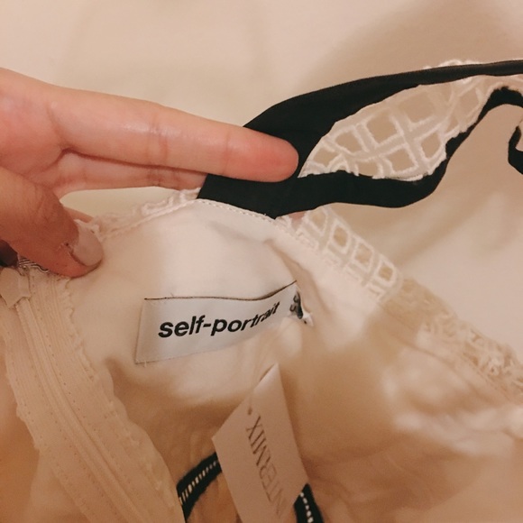 Self Portrait Contrast Ruffle Top - Picture 3 of 3